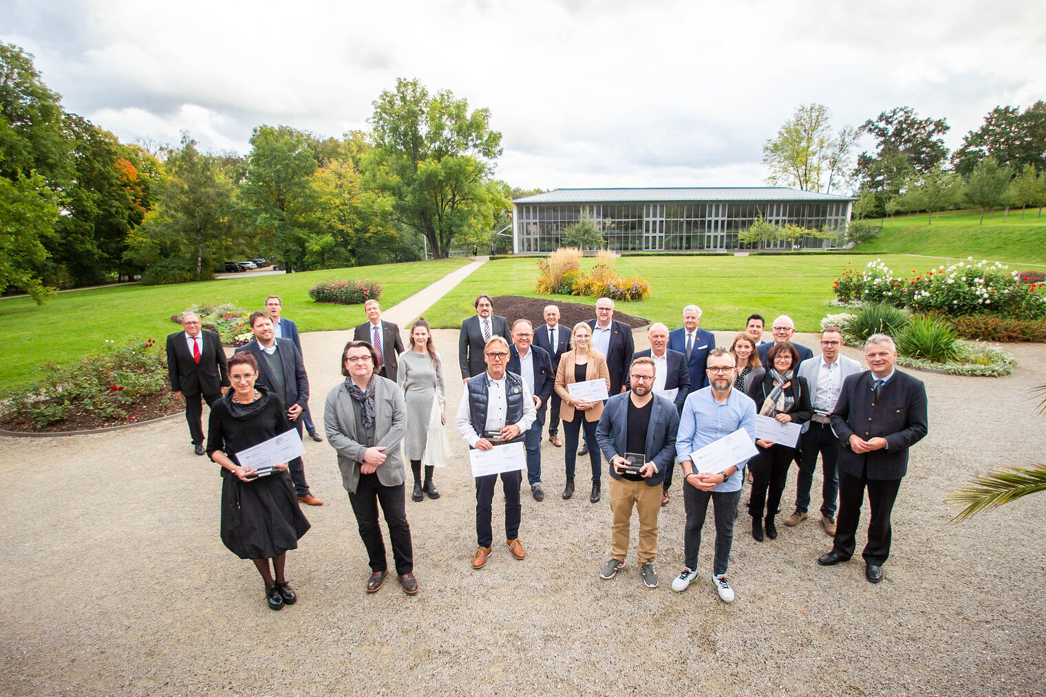 Gruppenbild der Gewinner des Zukunftspreises 2020 bis 2021