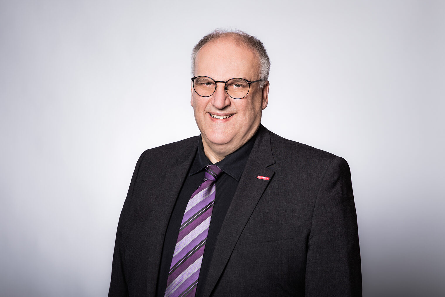 Porträtbild von Reinhard Bauer