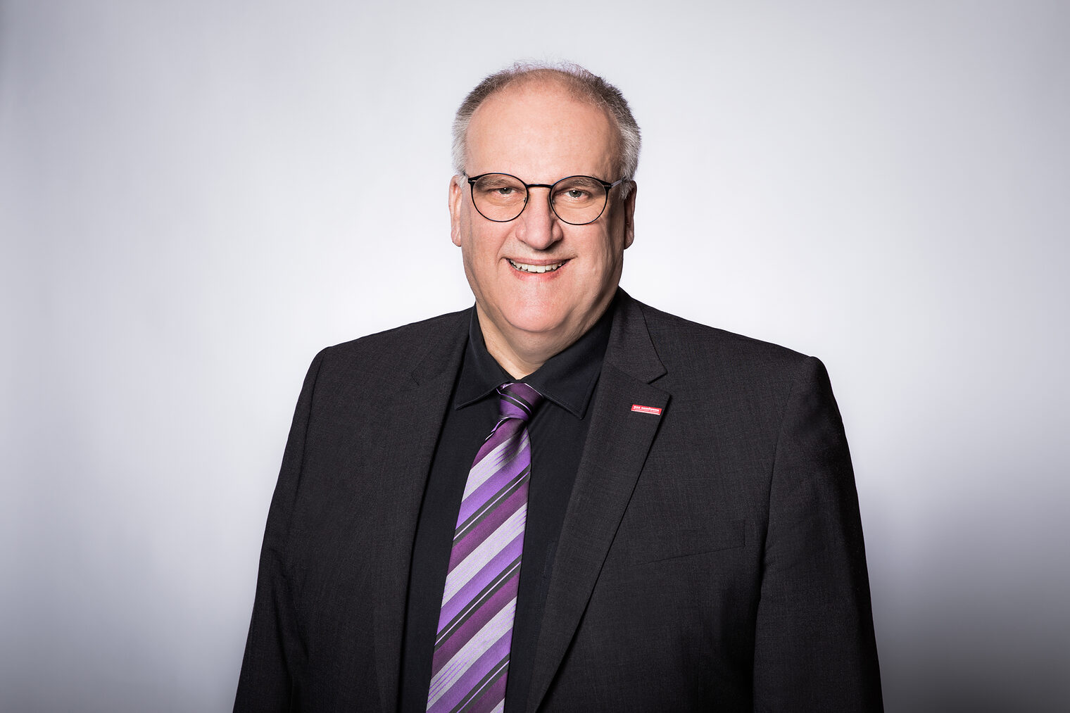 Porträtbild von Reinhard Bauer