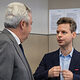 HWK-Präsident Matthias Graßmann und Professor Dr. Serfas besprechen sich.