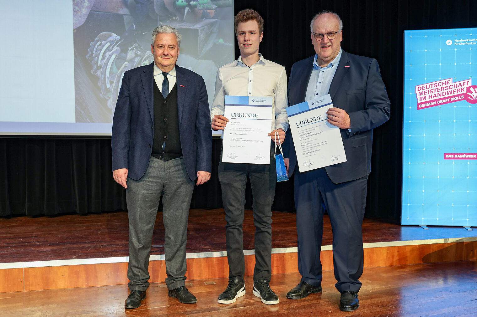 HWK-Präsident Matthias Graßmann, Kammersieger Sven Pfister, HWK-Hauptgeschäftsführer Reinhard Bauer 