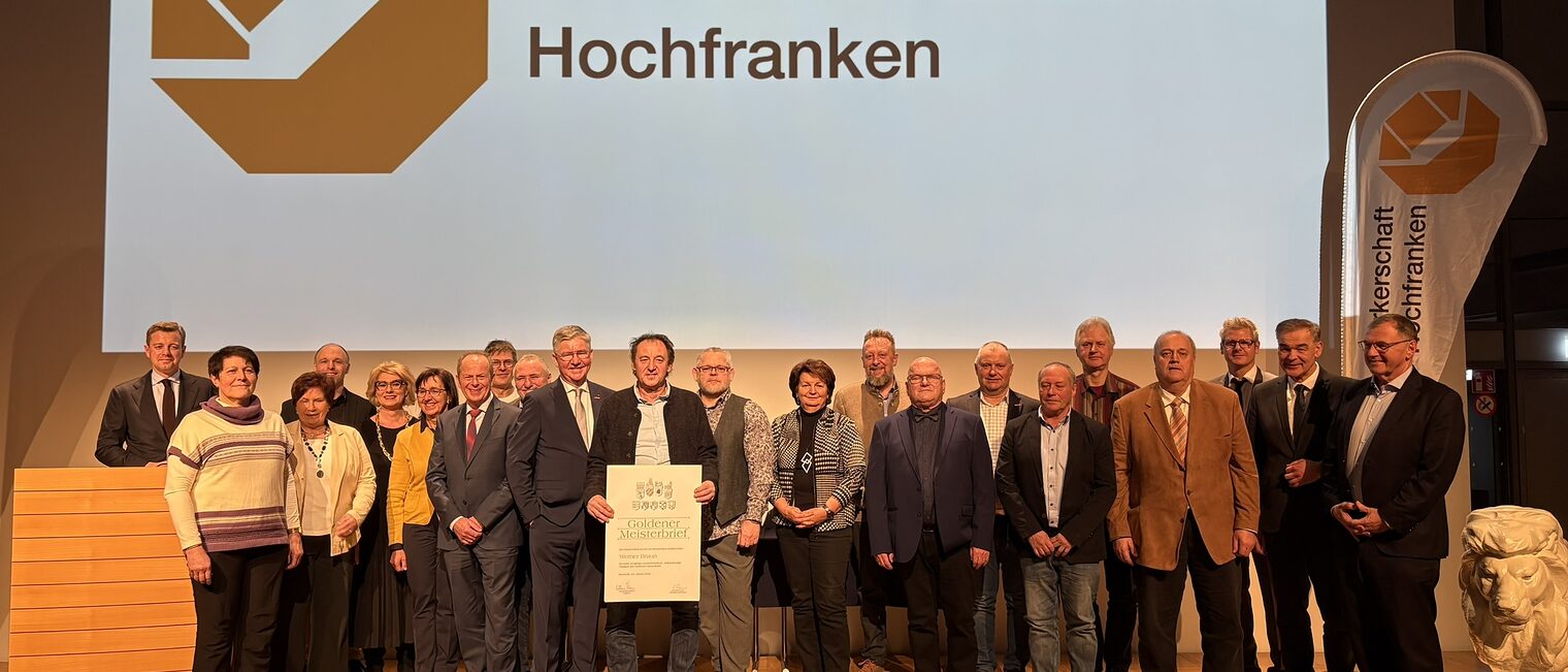 Gruppenbild der Goldenen Meisterinnen und Meister aus Hochfranken