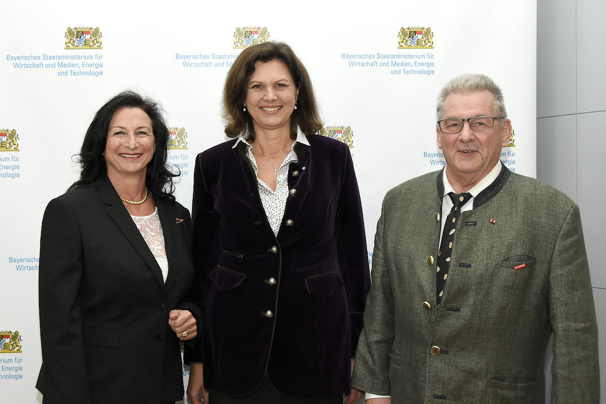 Claudia Ebert, Ilse Aigner, Joachim Grosch Claudia Ebert, Ilse Aigner, Joachim Grosch
