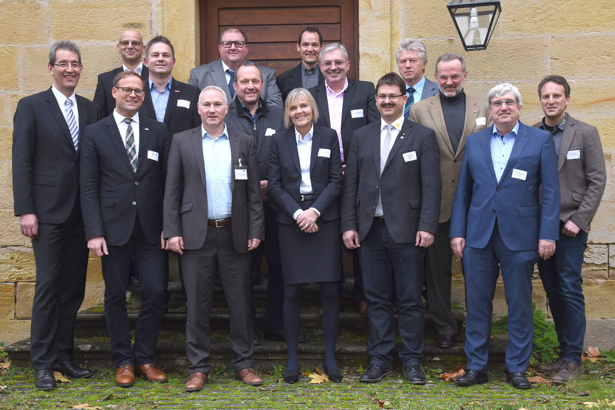 Die Initiatoren und die Referenten der Regionalkonferenz "Intelligente Stromnutzung" zogen ein positives Fazit der Veranstaltung auf Kloster Banz. Die Initiatoren und die Referenten der Regionalkonferenz "Intelligente Stromnutzung" zogen ein positives Fazit der Veranstaltung auf Kloster Banz.