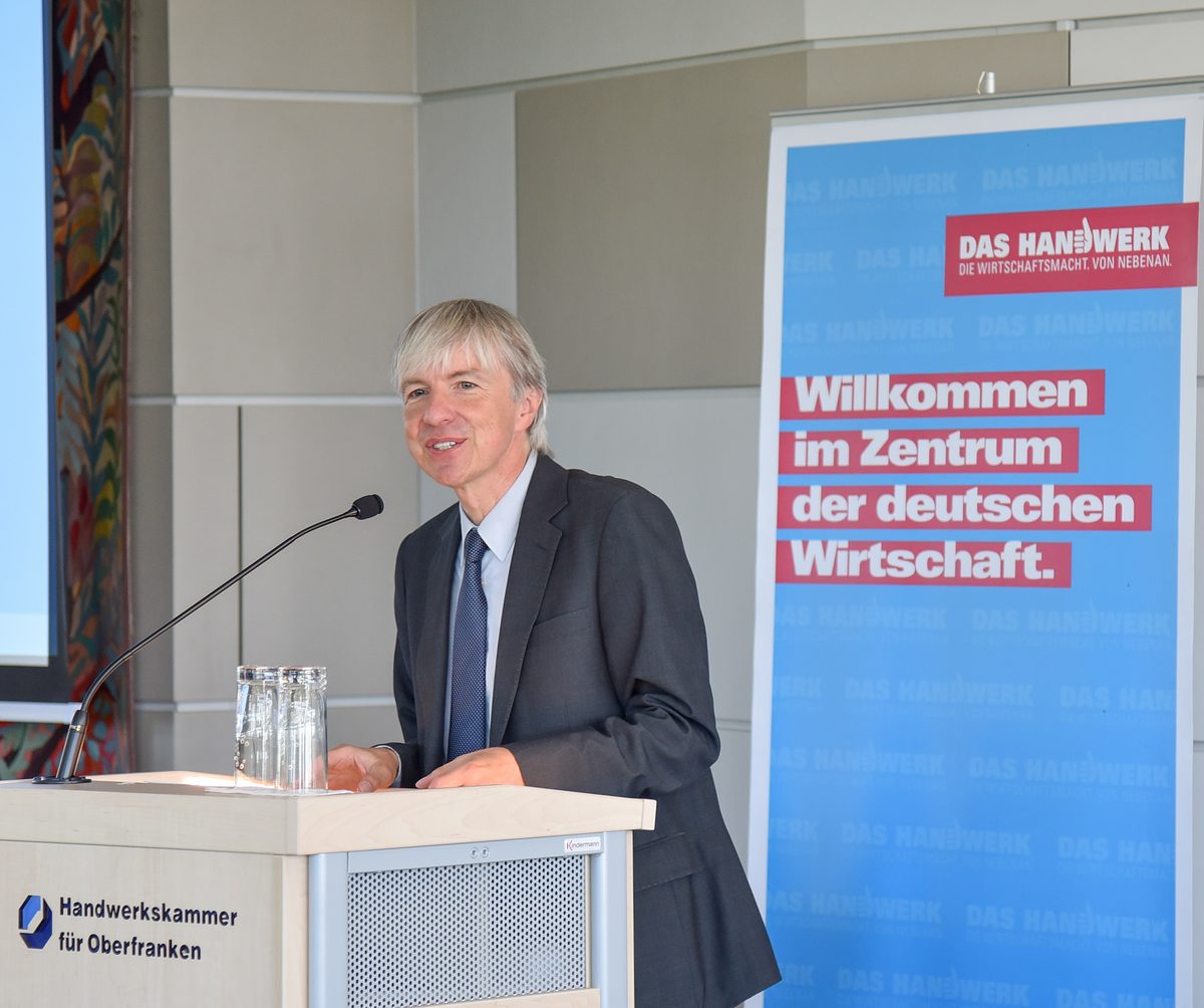 Regelmäßiger Gast, der gerne zum Handwerk kommt: Regierungsvizepräsident Thomas Engel. Regelmäßiger Gast, der gerne zum Handwerk kommt: Regierungsvizepräsident Thomas Engel.