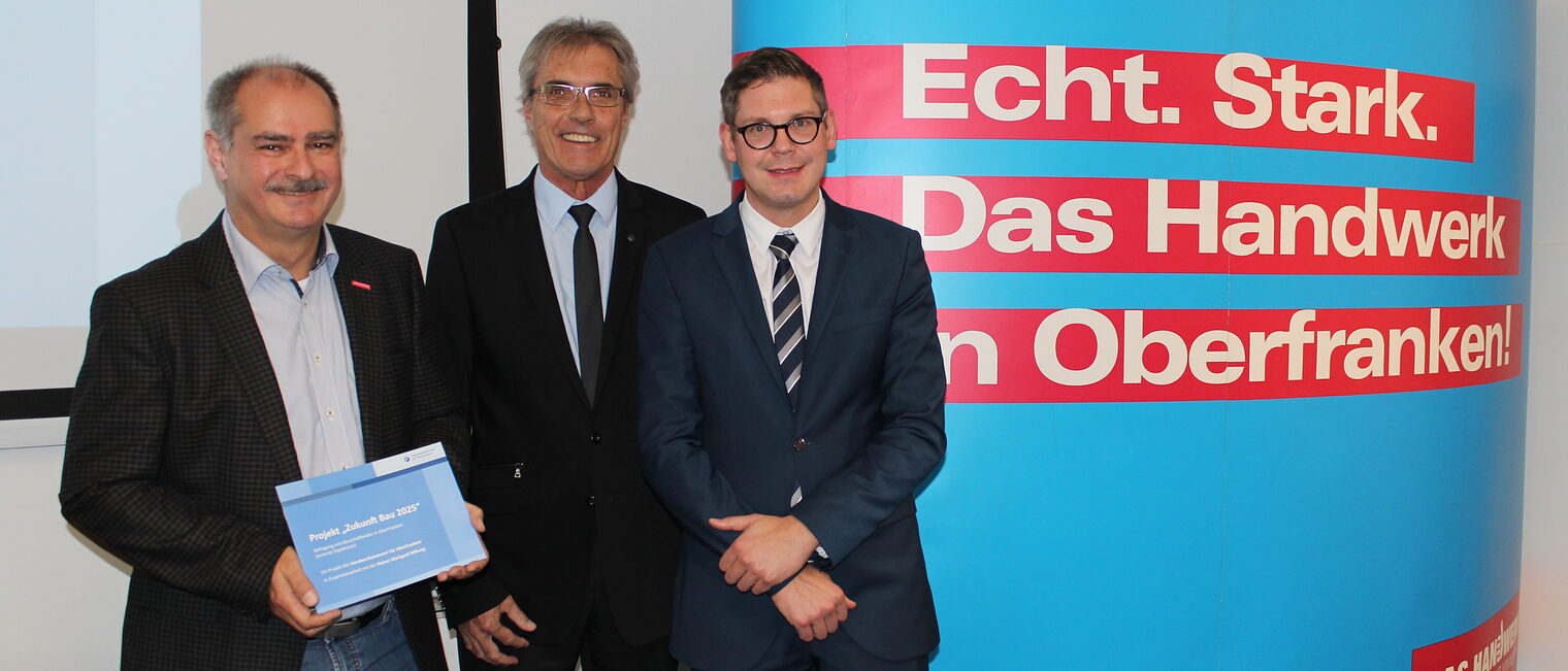 Projektleiter Helmut Kohler (HWK), Dr. Bernd Sauer (HWK) und Florian Prosch (Rainer Markgraf Stiftung). Projektleiter Helmut Kohler (HWK), Dr. Bernd Sauer (HWK) und Florian Prosch (Rainer Markgraf Stiftung).