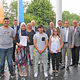 Von links Schulrat Ulrich Lang, Koray Yobas, Landrat Oliver Bär, Rahaf Albaghdadi, Michaela Neumann von der Christian-Wolfrum-Schule, IHK Vizepräsident Dr. Heinrich Strunz, Mostafa Khodadadi, Petra Ziegler von der Münster Mittelschule, Jens Neudert von der Mittelschule Bayerisches Vogtland, Maria Schmidt, Kreishandwerksmeister Christian Herpich, Schulamtsdirektor Stefan Stadelmann, Bürgermeister Eberhard Siller und Torsten Leucht, Geschäftsführer der Kreishandwerkerschaft Hochfranken. Auf dem Bild fehlt Jule Michalik.