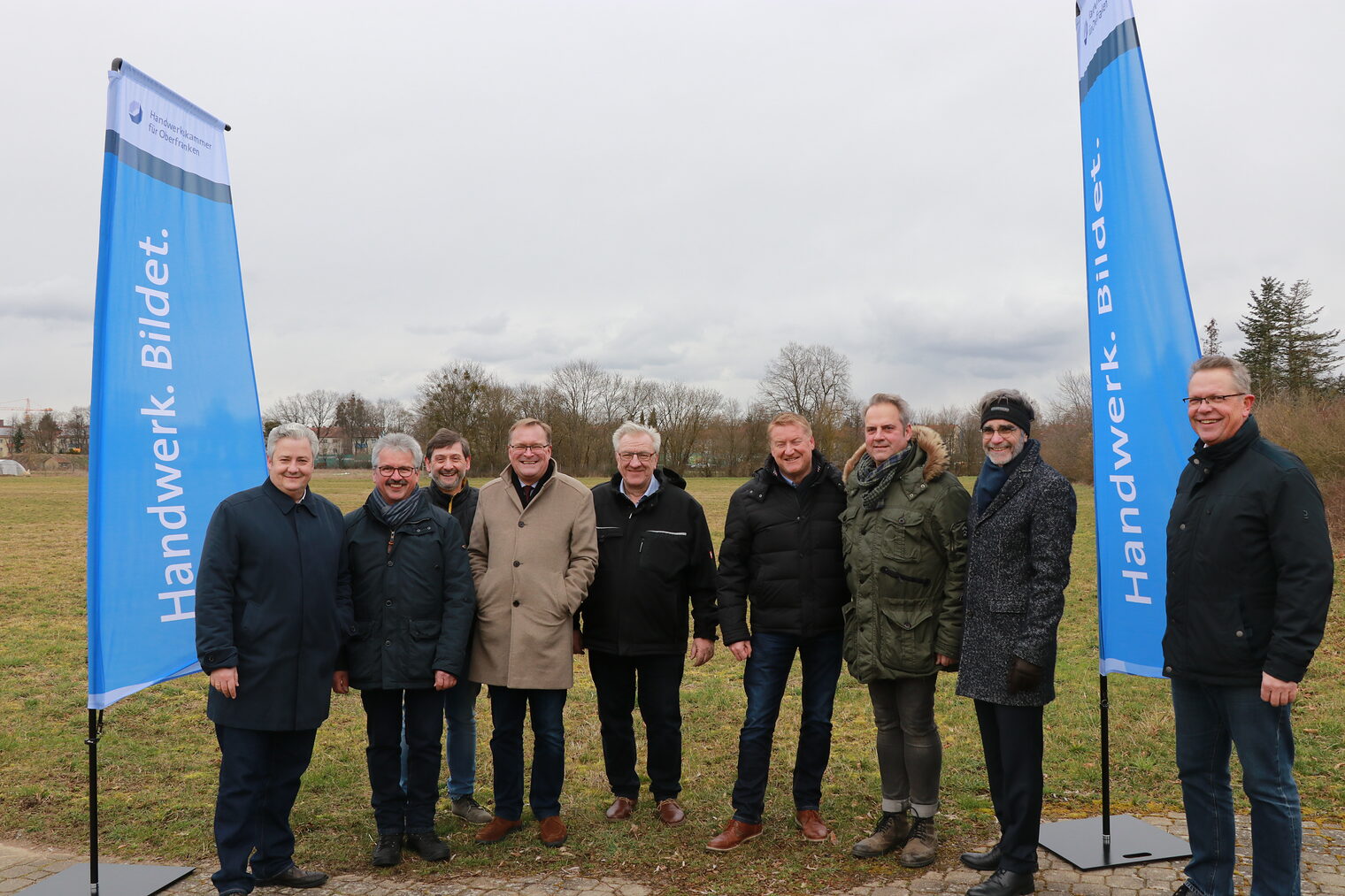 Engagieren sich gemeinsam für ein starkes Handwerk in West-Oberfranken: HWK-Vizepräsident Matthias Graßmann, Bambergs Kreishandwerksmeister Manfred Amon, der stellvertretende Kreishandwerksmeister und Obermeister der Bäcker-Innung Bamberg/Forchheim, Alfred Seel, Bambergs Oberbürgermeister Andreas Starke, Peter Süß (Obermeister Glaser-Innung Oberfranken), der Obermeister der Maler- und Lackiererinnung Forchheim Stadt- und Land, Erwin Held, Hubert Reinfelder (Obermeister der Bau-Innung Bamberg), HWK-Hauptgeschäftsführer Thomas Koller und der Leiter des BTZ Bamberg, Werner Herold (von links). 