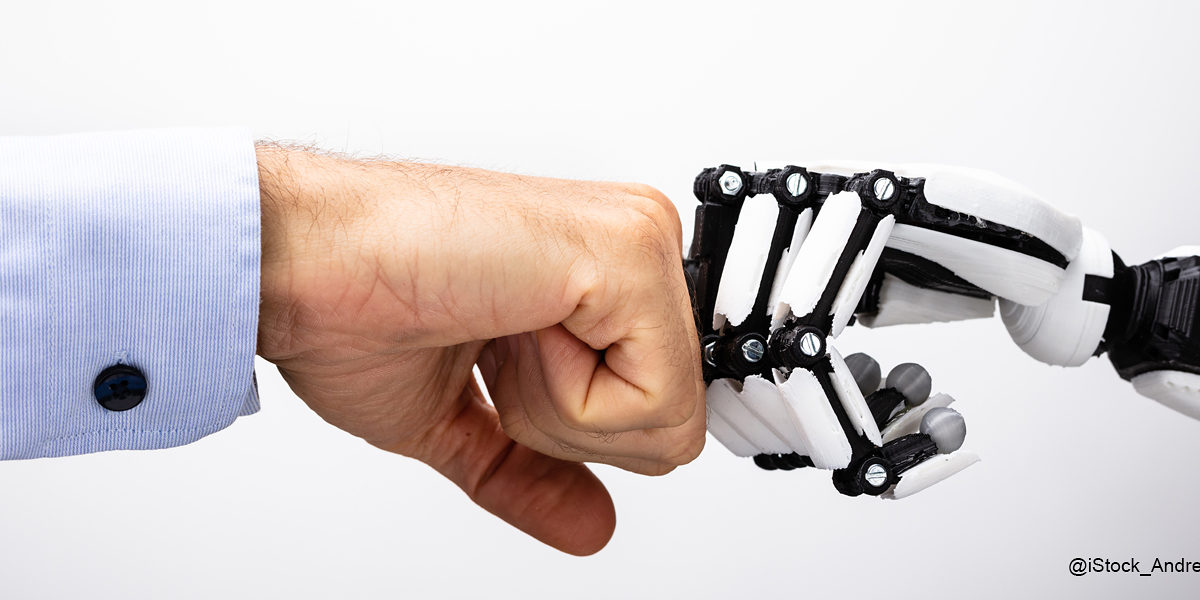 KI 2021_Roboterhand_Menschenhand